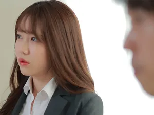 Cô hầu gái lồn khít bị ông chủ địt đủ các loại tư thế