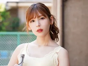 Anh nhân viên trú mưa trong nhà nghỉ với cấp trên nữ quá quyến rũ
